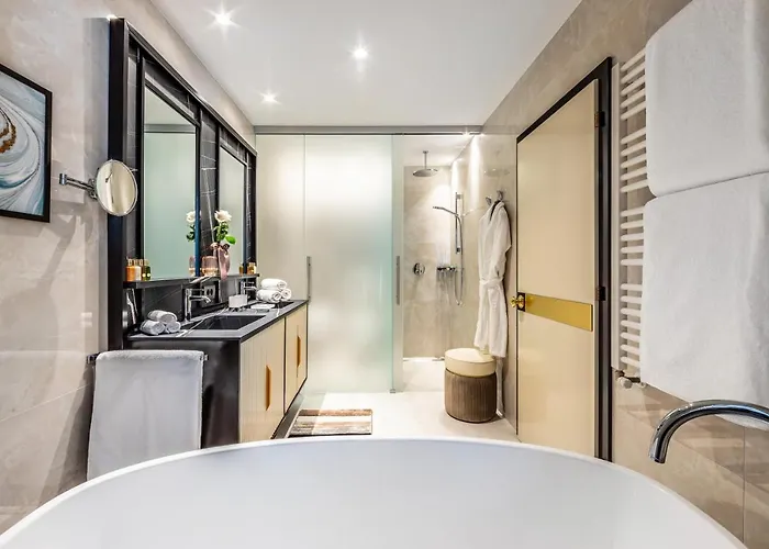 Eden A Member Of Leading Of The World ميرانو